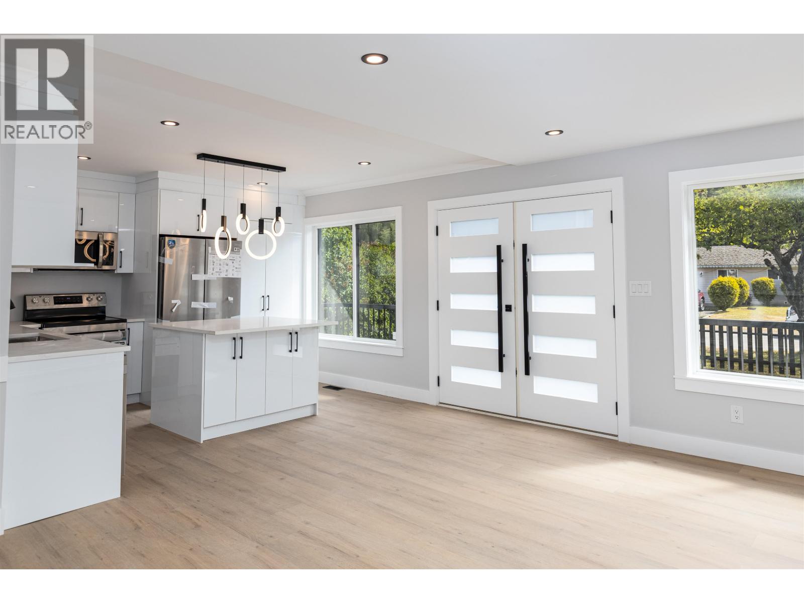 2711 SPARKS STREET - 4