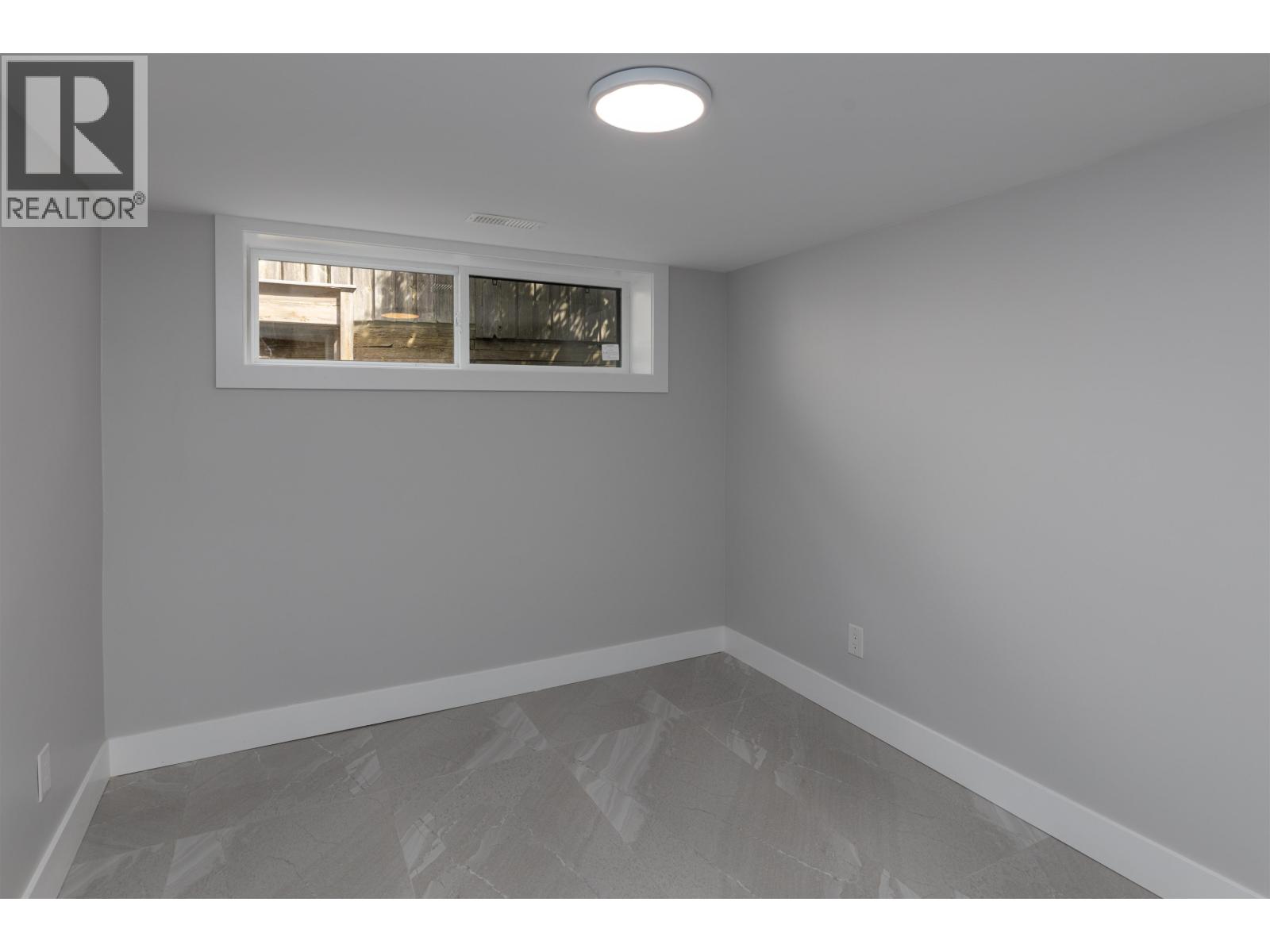 2711 SPARKS STREET - 19