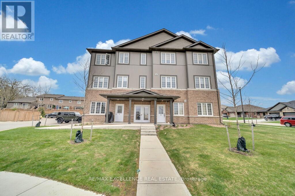 #3 20 MURRAY COURT - 1