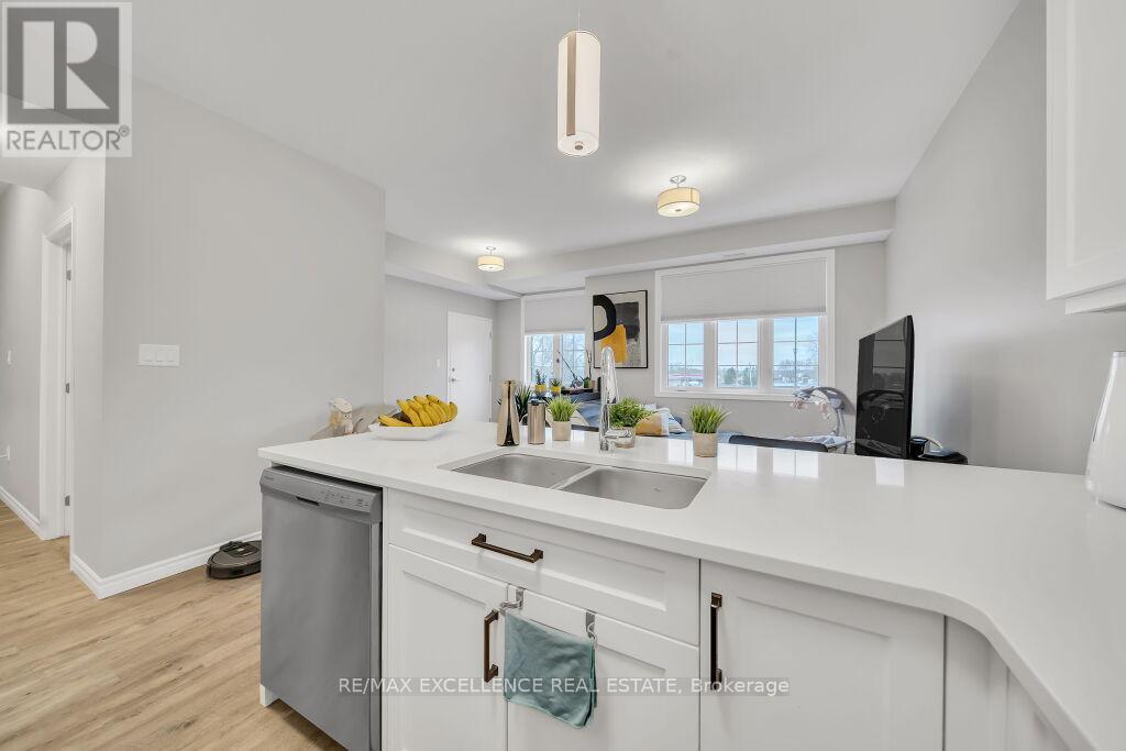 #3 20 MURRAY COURT - Image 12
