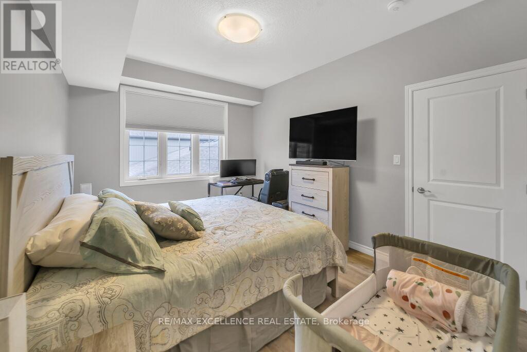 #3 20 MURRAY COURT - Image 17