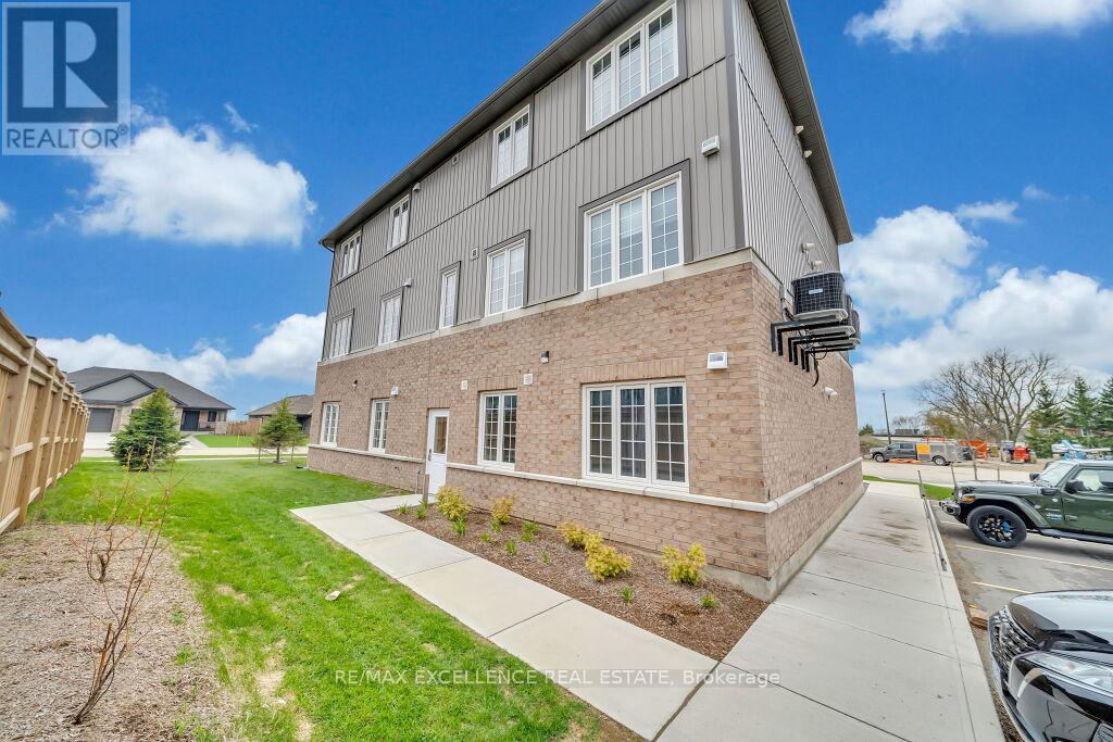 #3 20 MURRAY COURT - Image 24