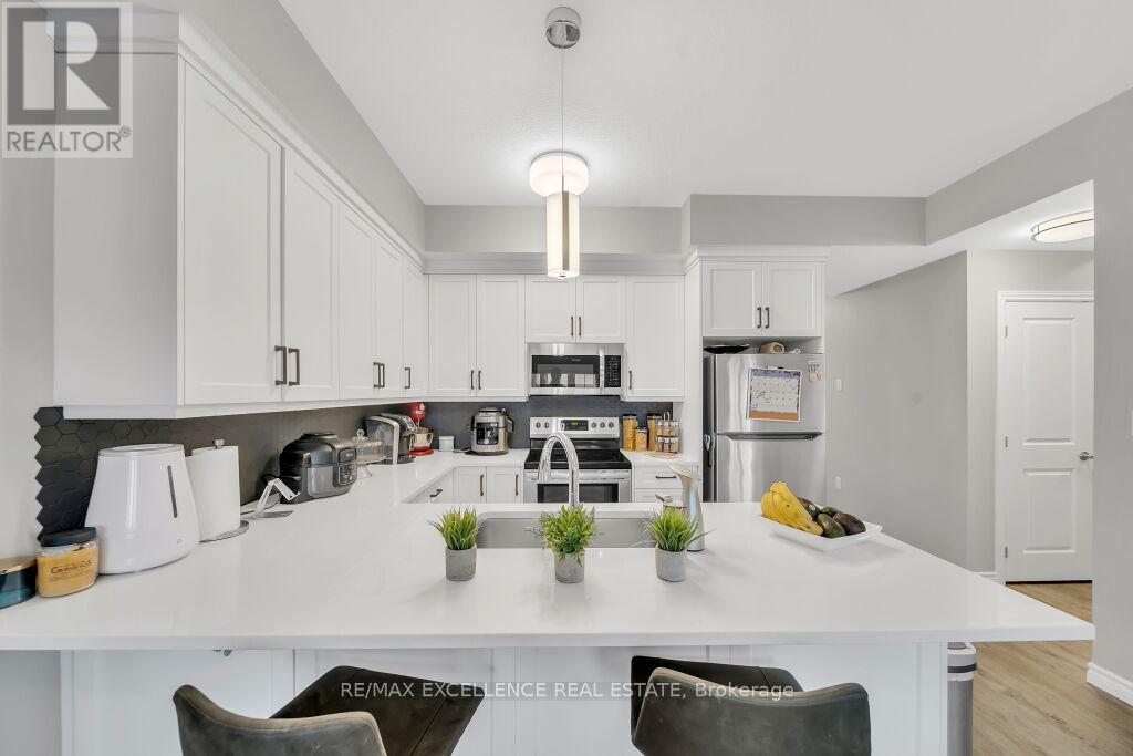 #3 20 MURRAY COURT - 8