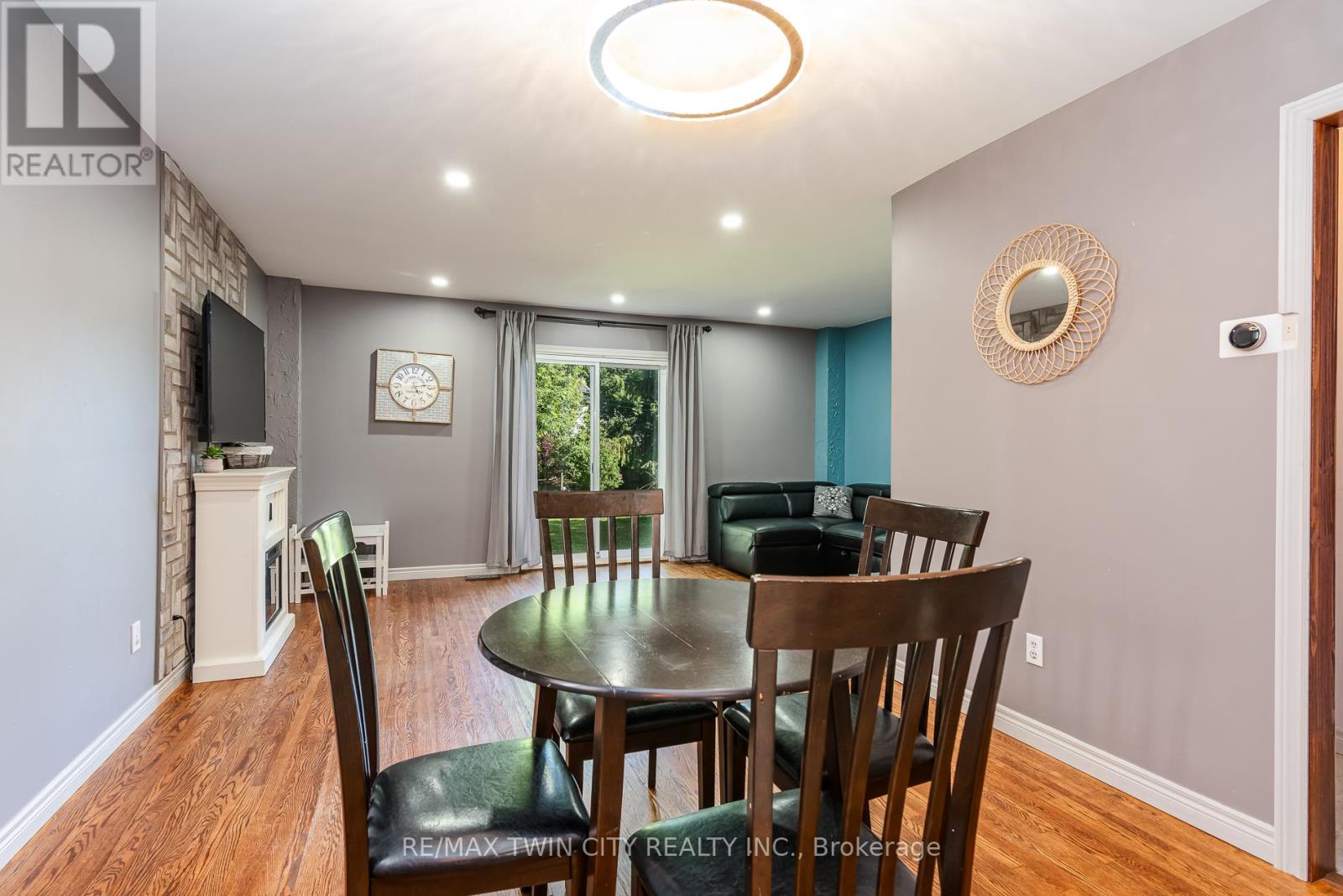 162 PARKSIDE DRIVE E - Image 31