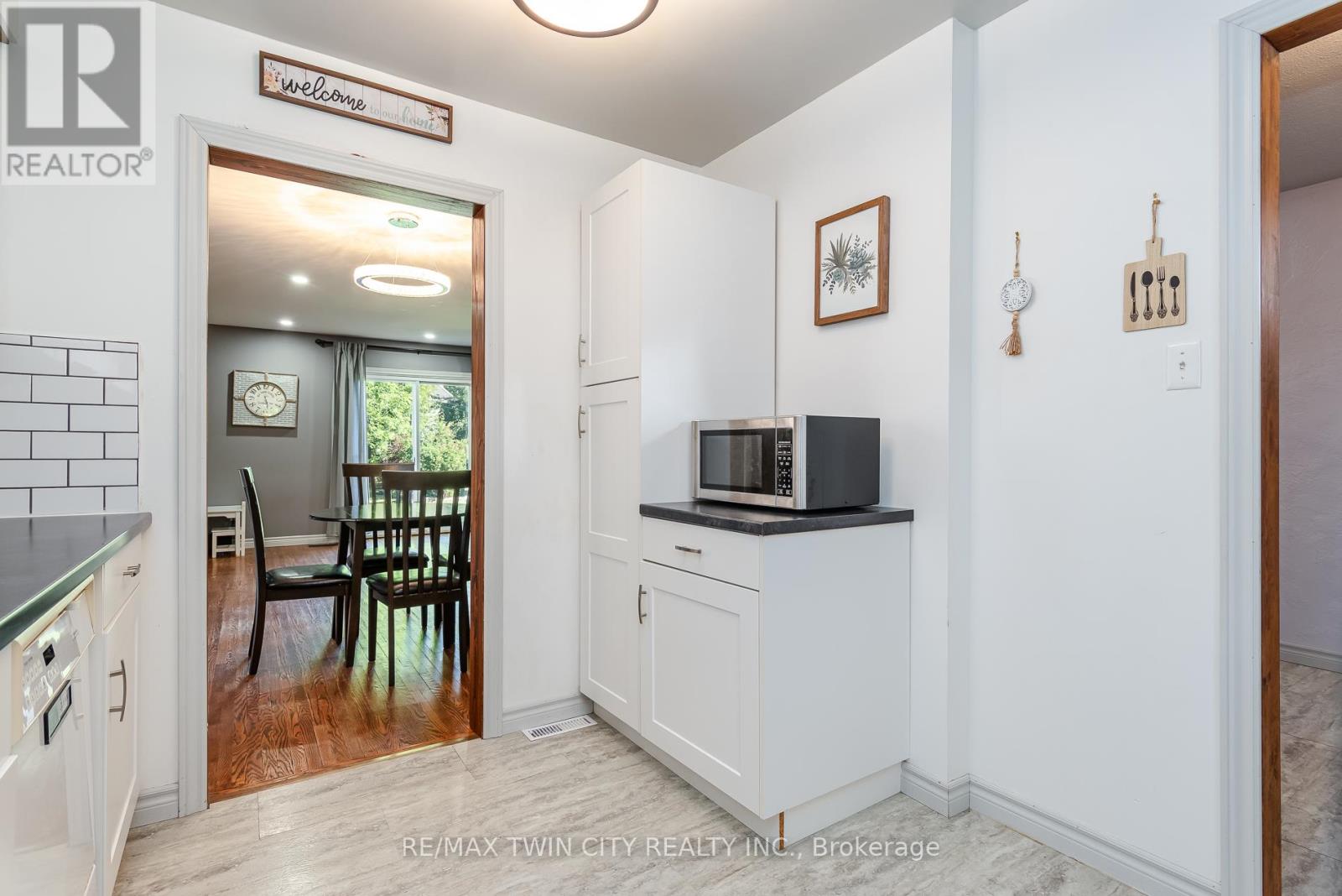 162 PARKSIDE DRIVE E - Image 37