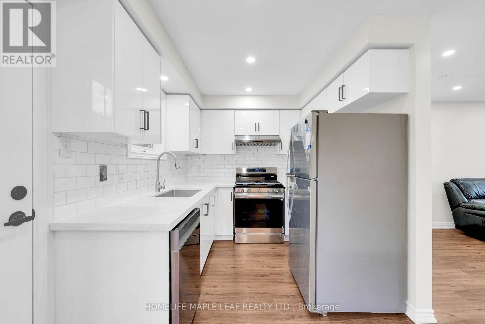 191 STIRLING MACGREGOR DRIVE - 14