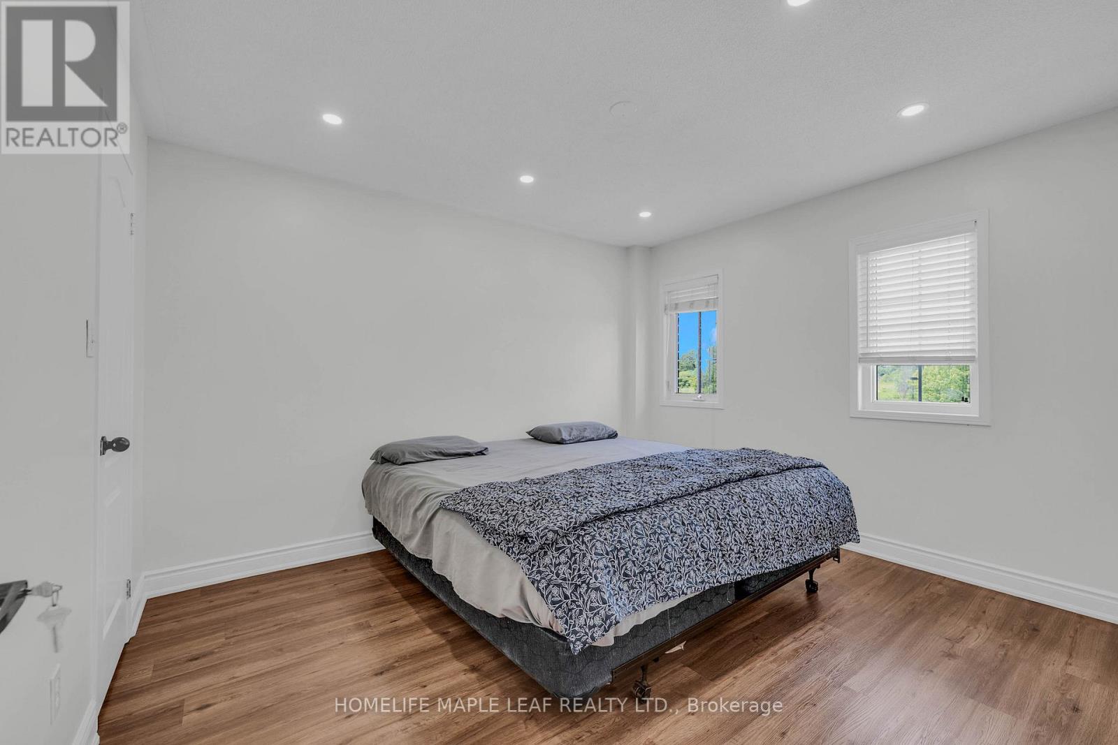 191 STIRLING MACGREGOR DRIVE - 18