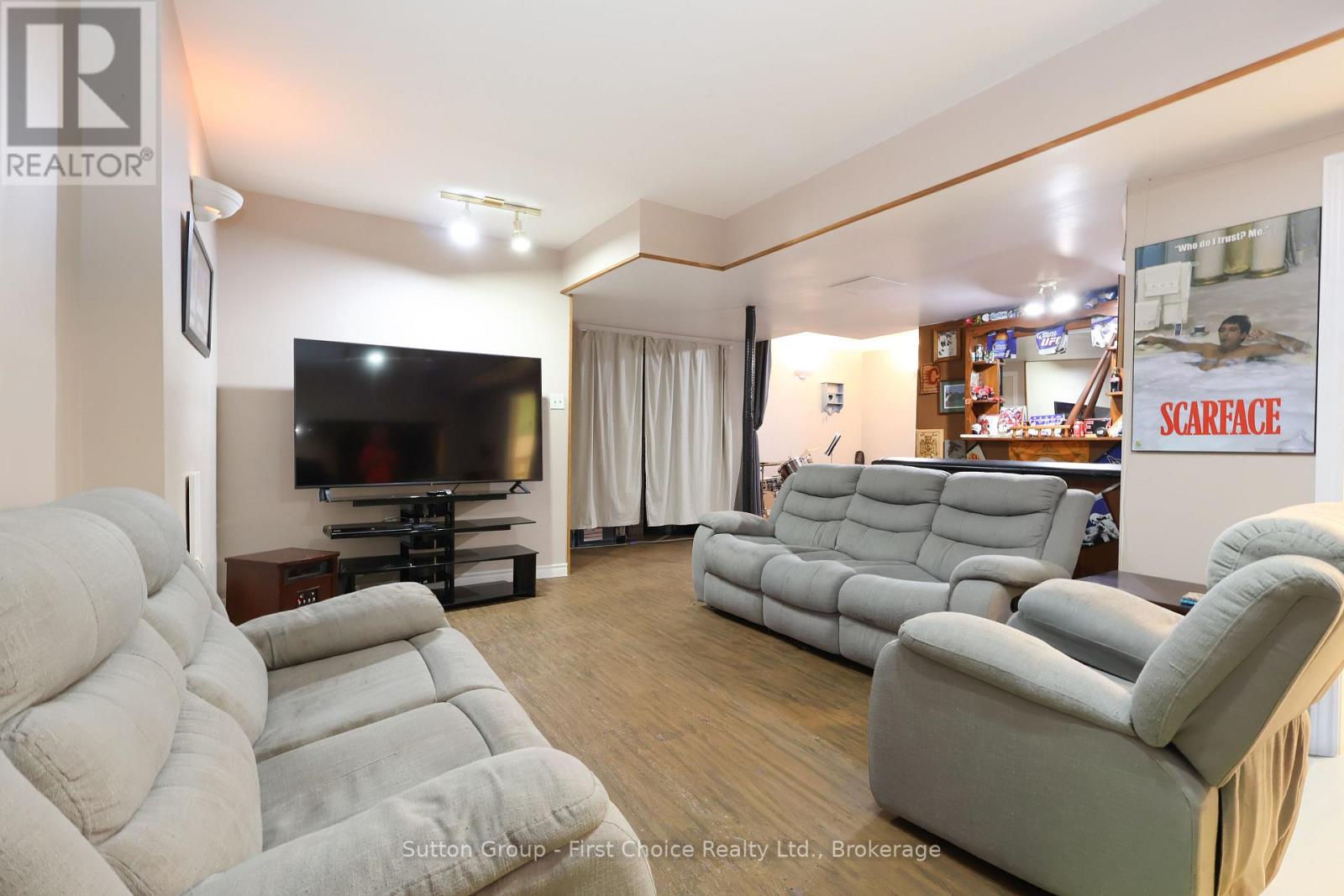 #B 129 MITCHELL COURT E - 19