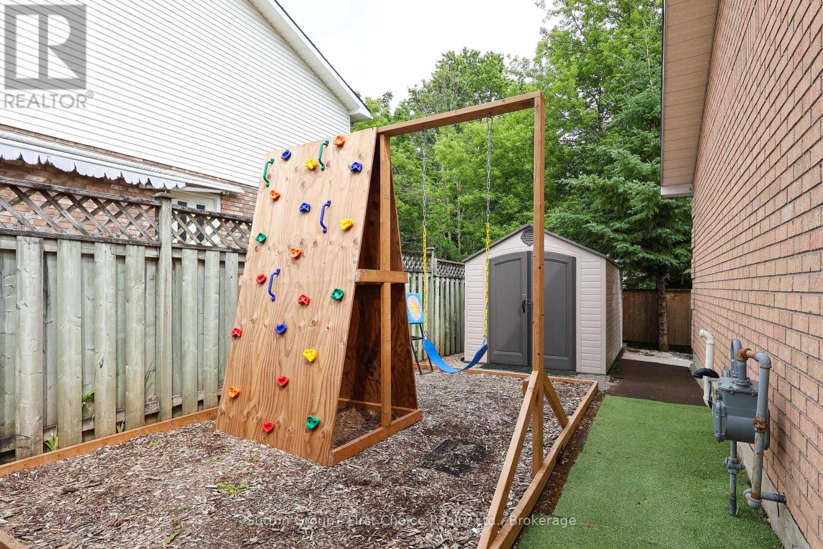#B 129 MITCHELL COURT E - Image 35