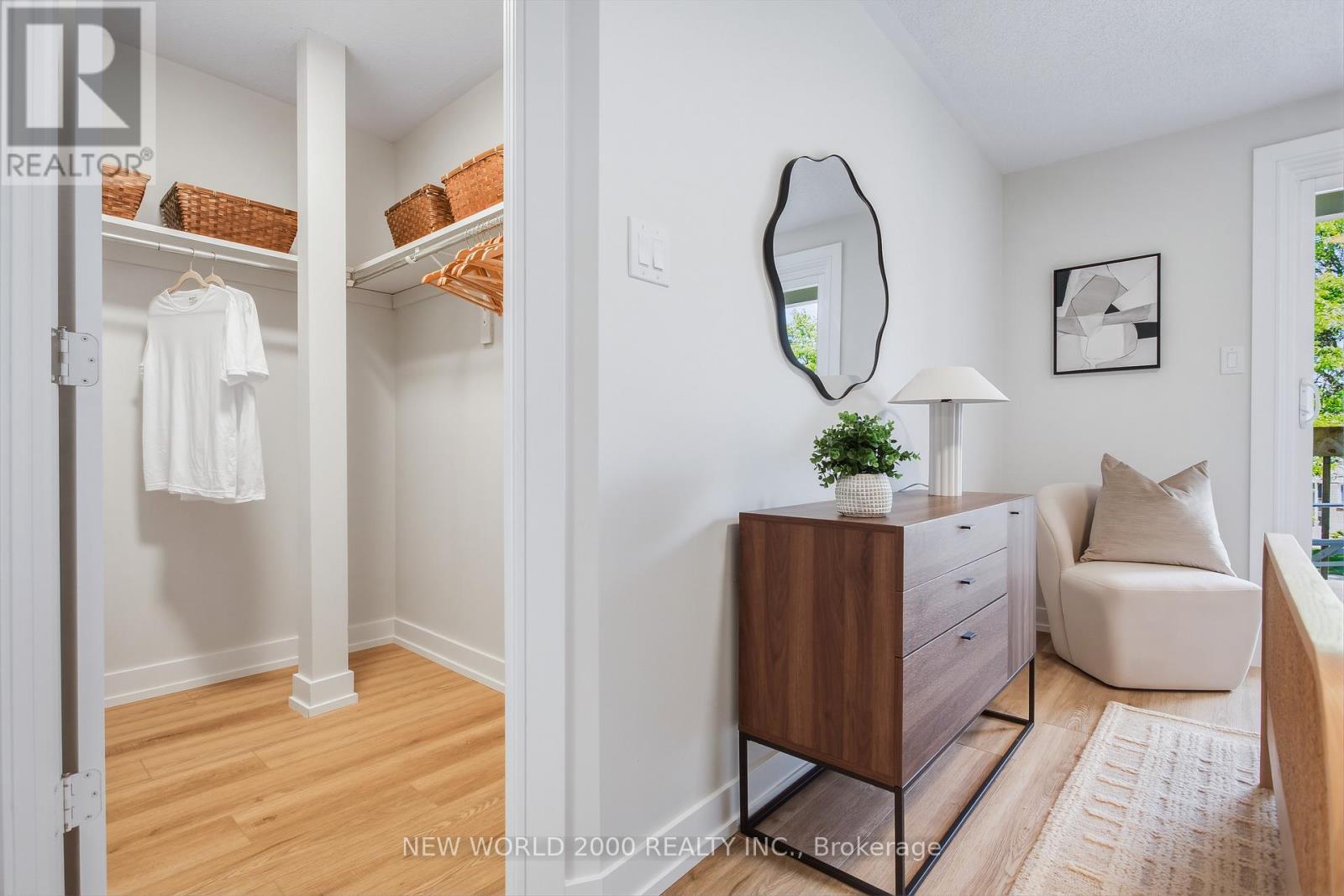 #58 58 STEWART MACLAREN ROAD - 18