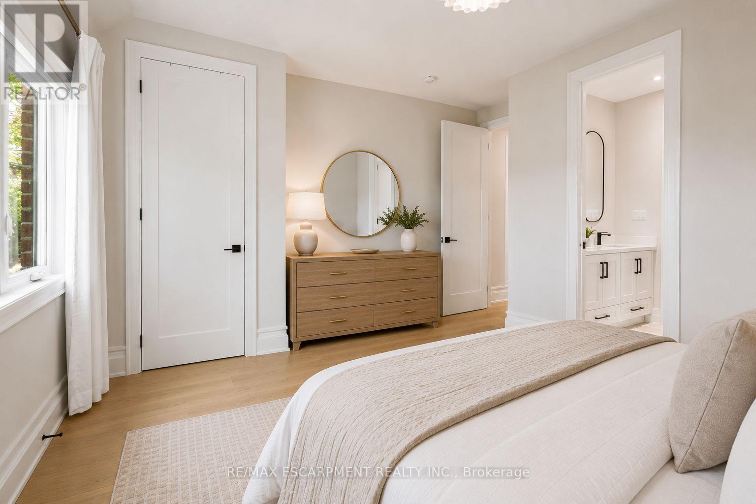 38A MAPLE AVENUE N - 25
