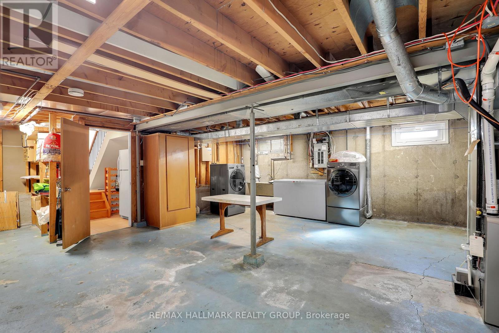 37 LYALL STREET - 29