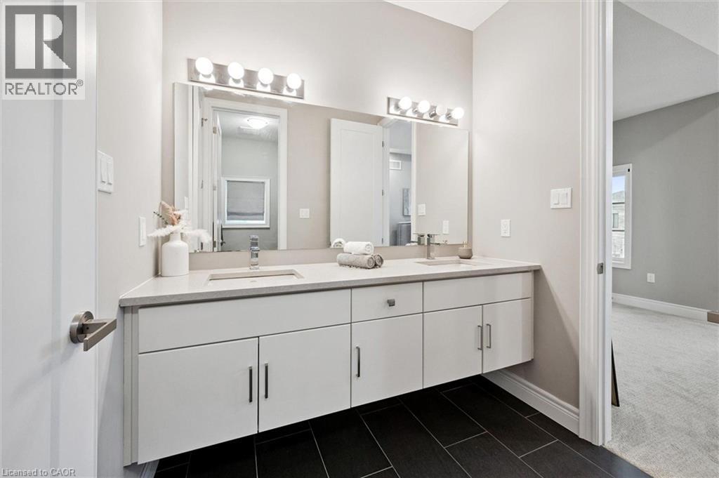 187 AMBROUS Crescent - 29