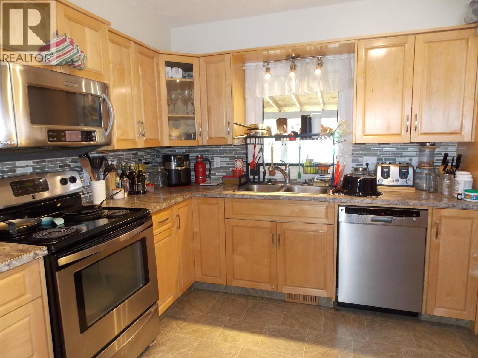 760 SMITH STREET - 7