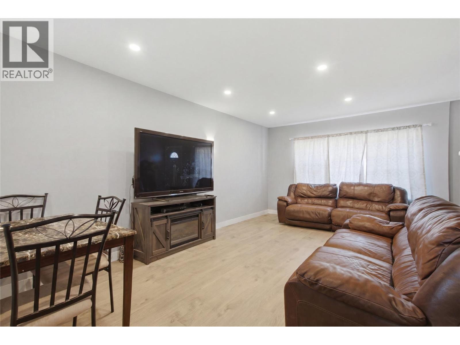 6507 Savona Access Road - 19