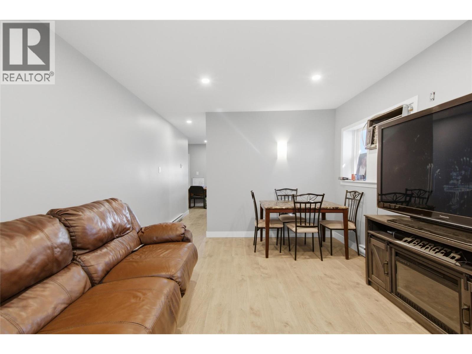 6507 Savona Access Road - 35