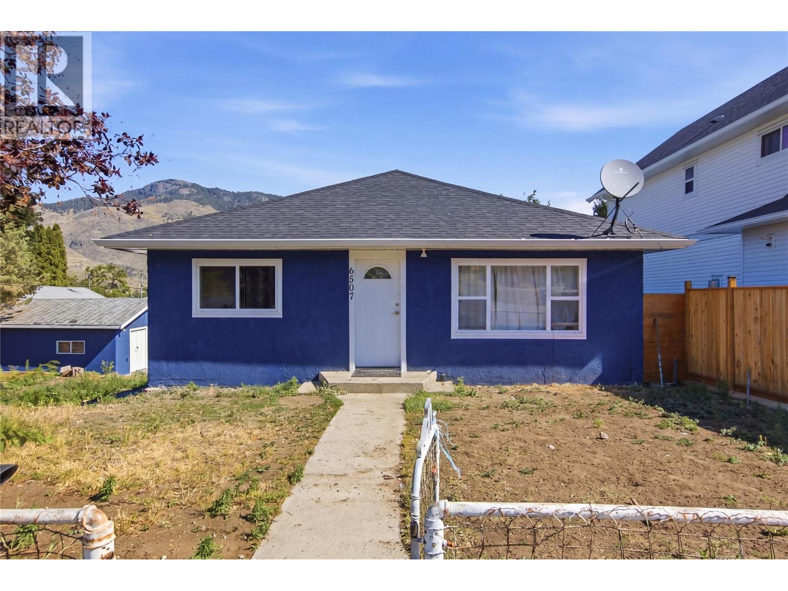 6507 Savona Access Road - 4