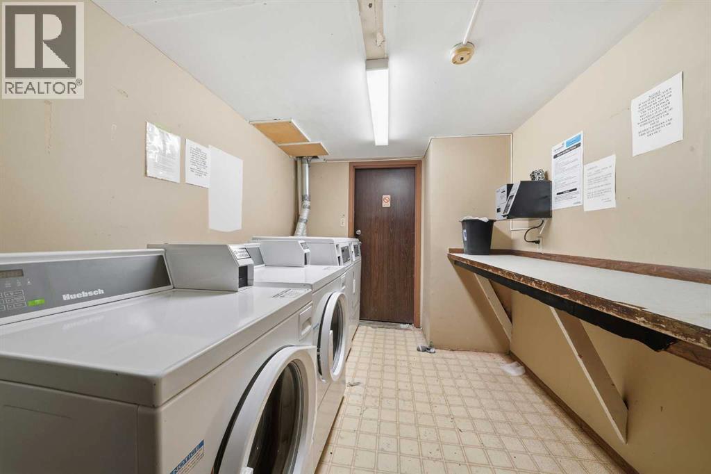 4746 55 Street - 9