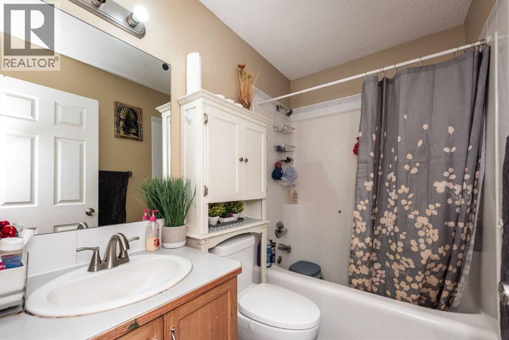 45 Martin Crossing Crescent NE - 20