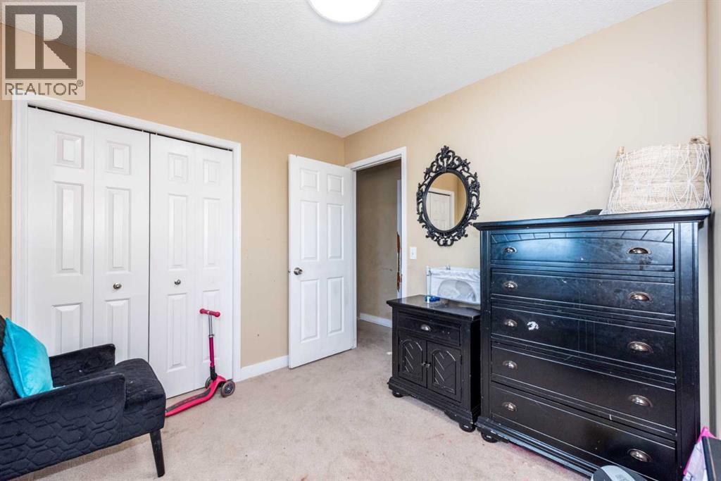 45 Martin Crossing Crescent NE - 12