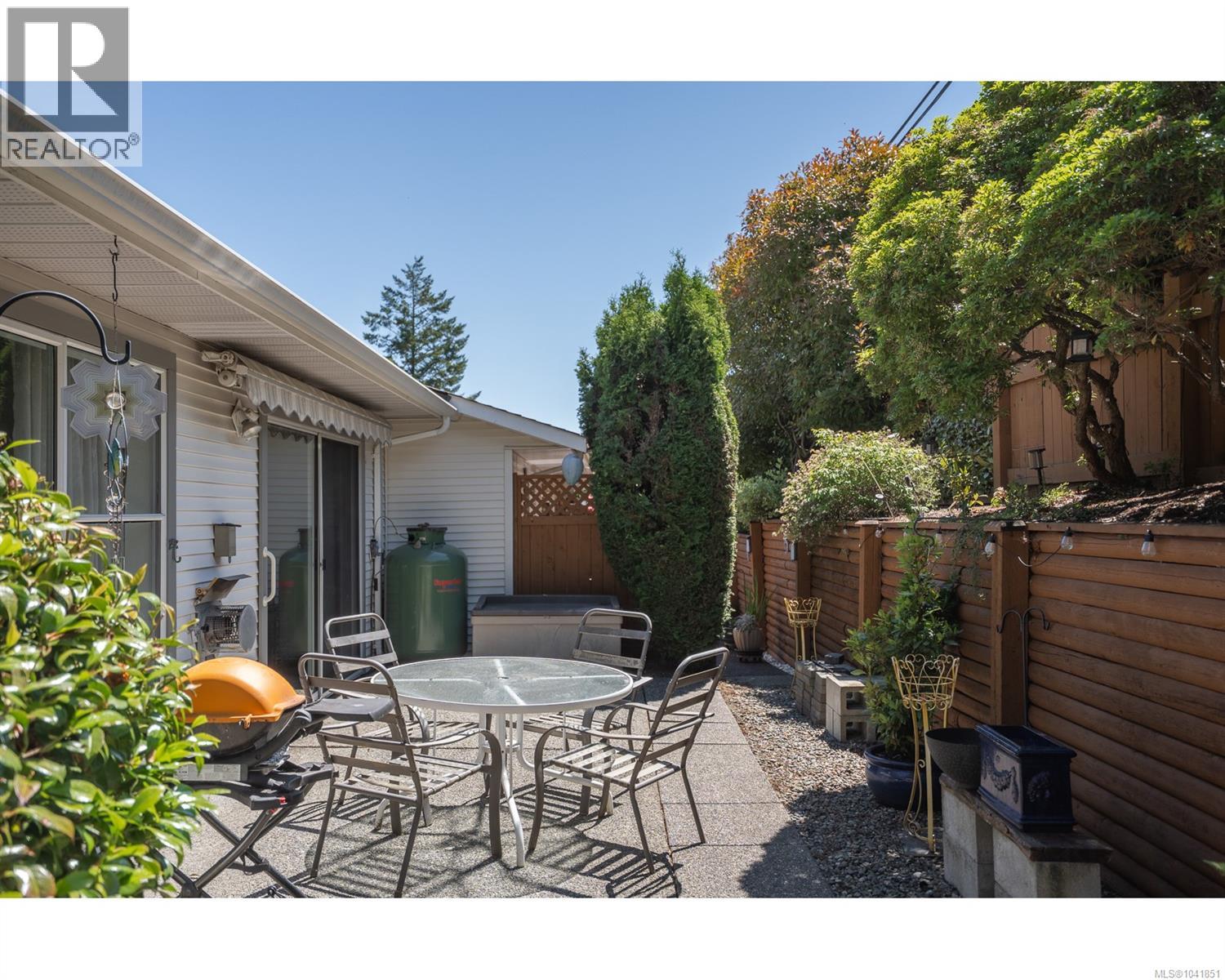 #20 450 Bay Ave - 3