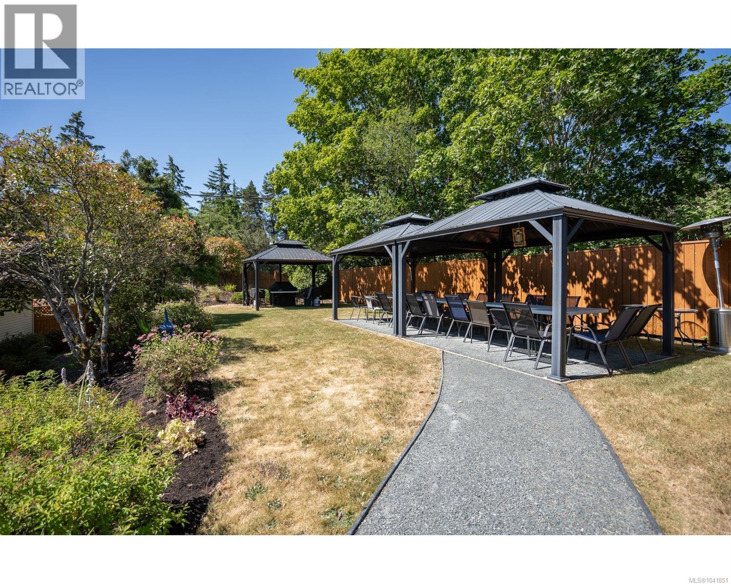 #20 450 Bay Ave - 24