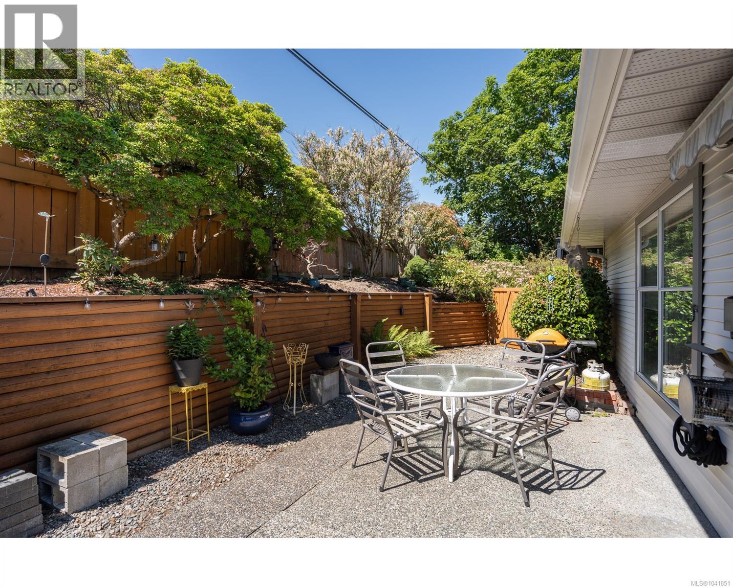 #20 450 Bay Ave - 5