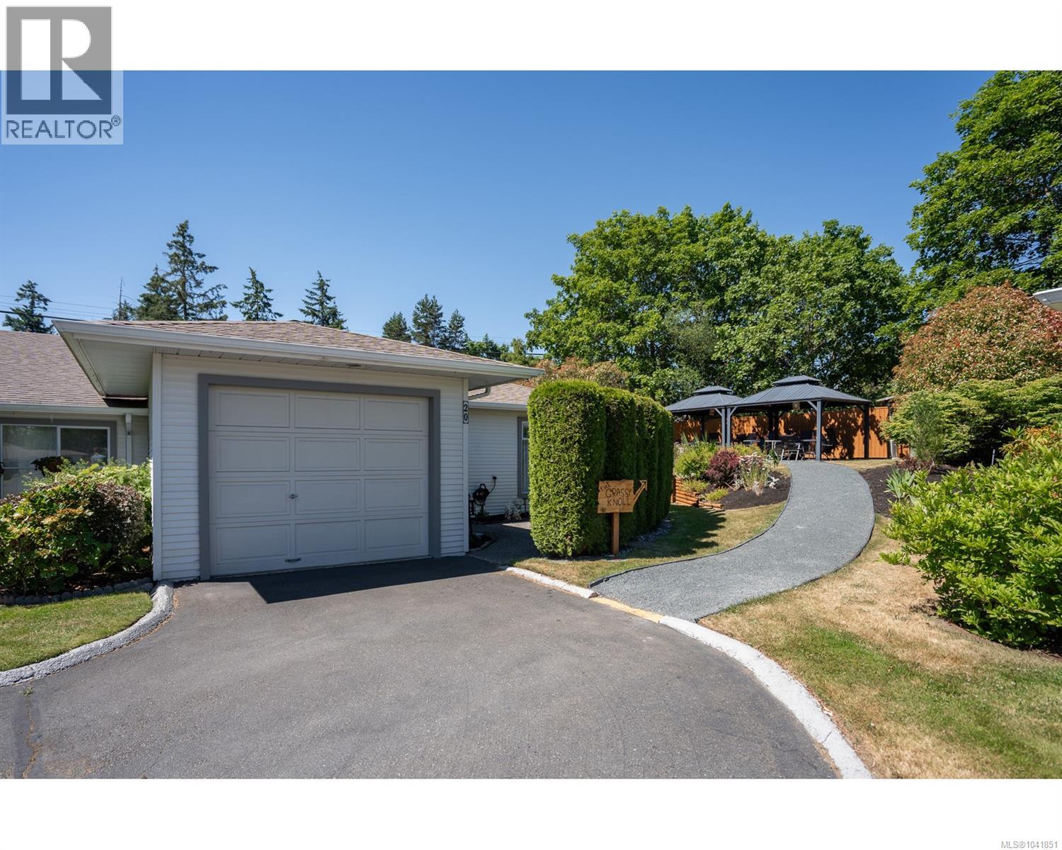 #20 450 Bay Ave - 27