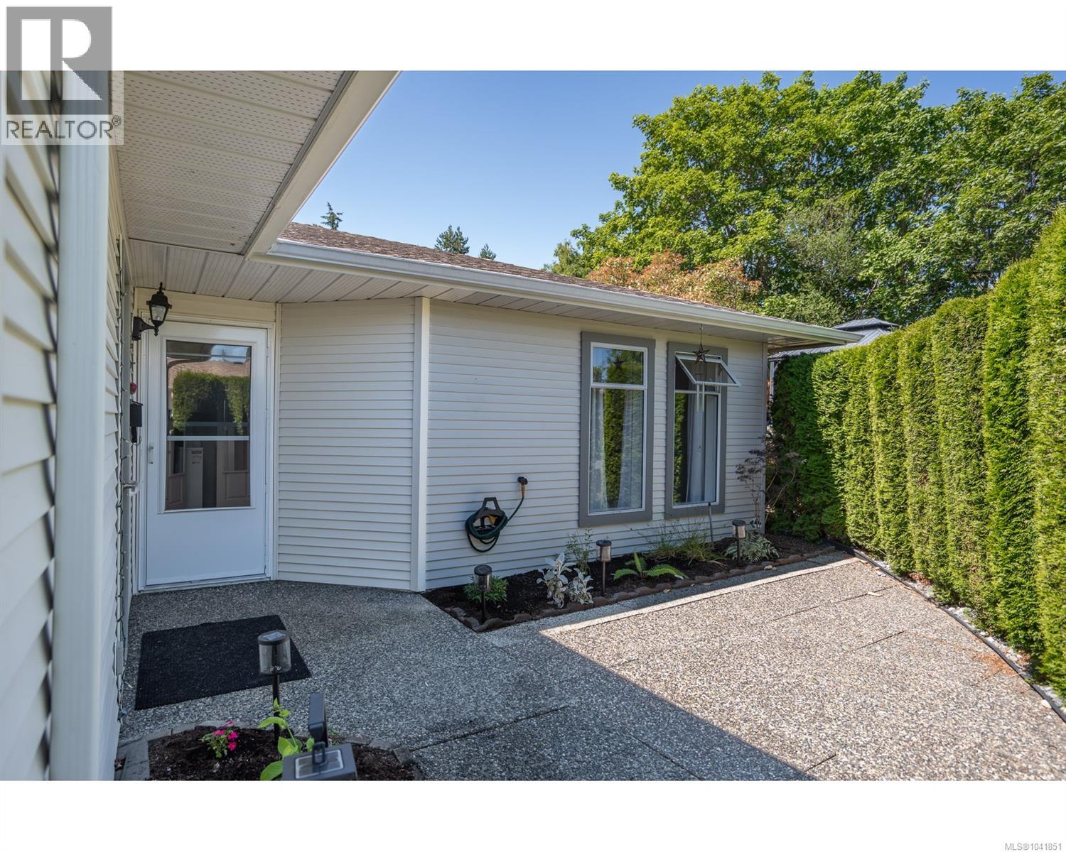 #20 450 Bay Ave - 2