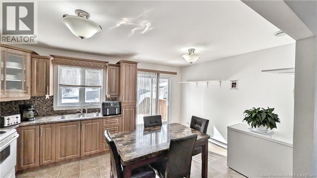 925-927 Victoria Avenue - 4