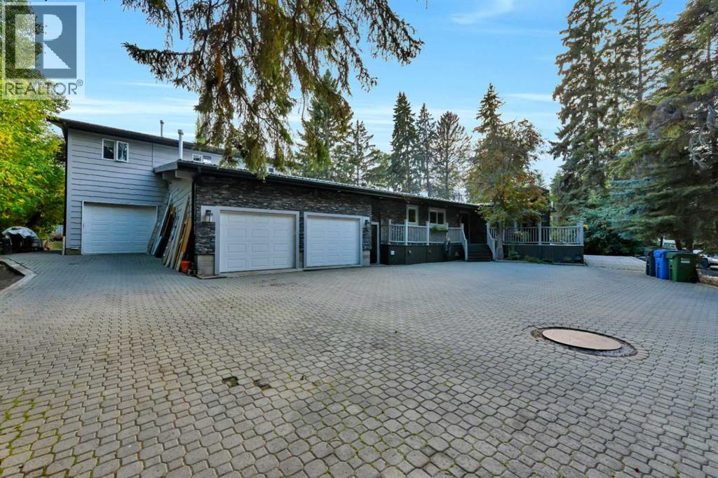9 Cronquist Close - 2
