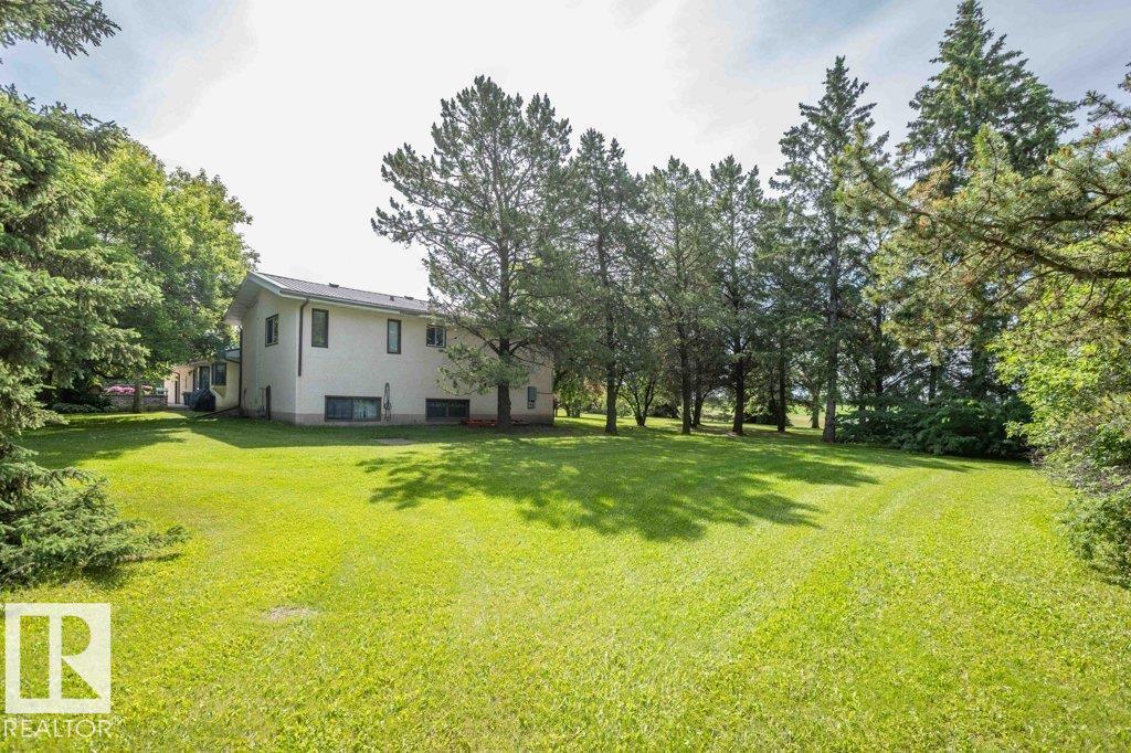 26530 Twp Rd 590 - 10