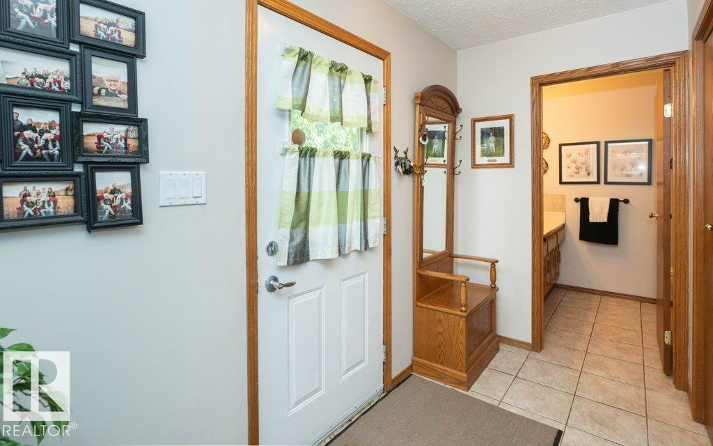 26530 Twp Rd 590 - 41