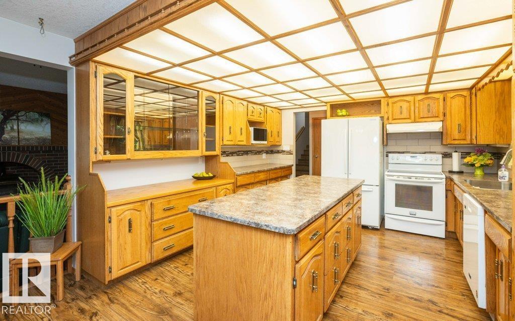 26530 Twp Rd 590 - 33
