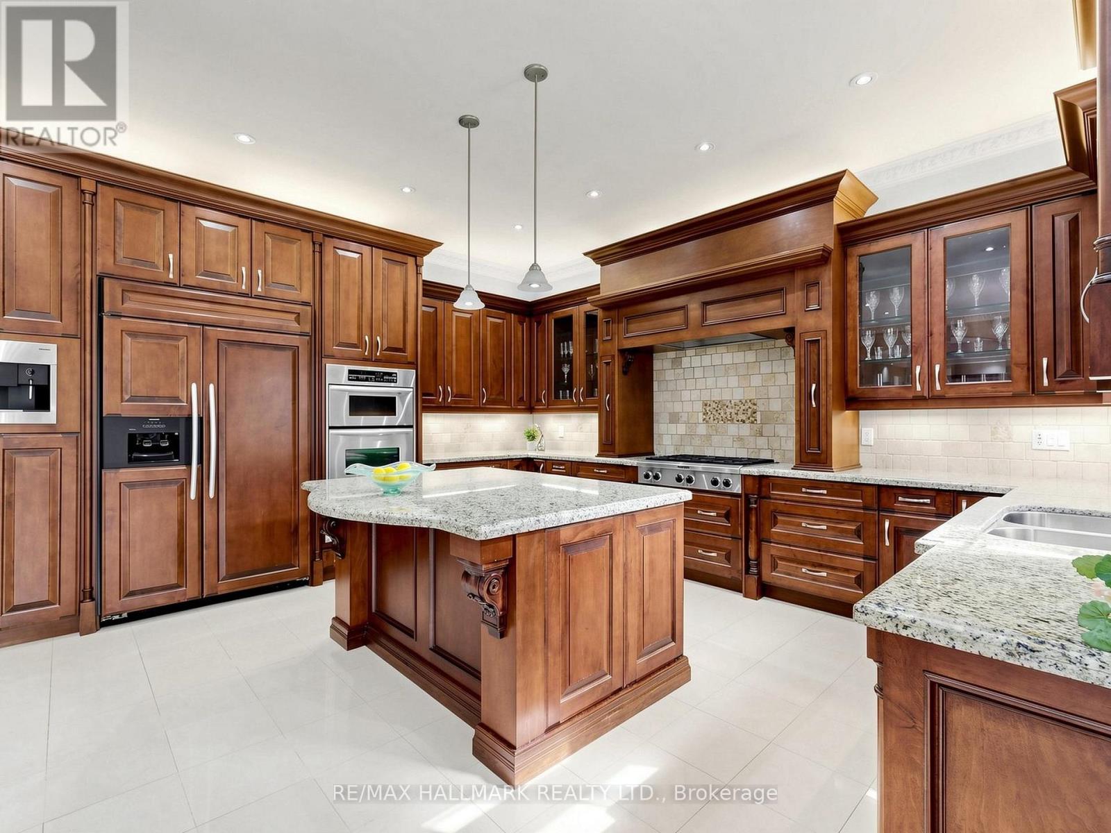 11 CRANBORNE CHASE - Image 8