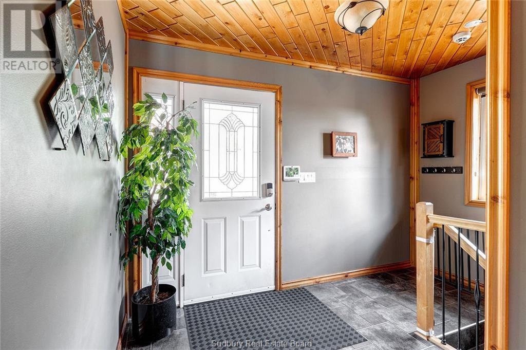 366 Northshore Road - 18
