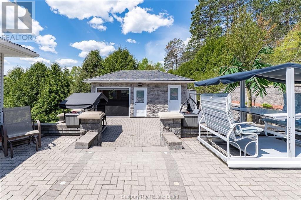 366 Northshore Road - 31