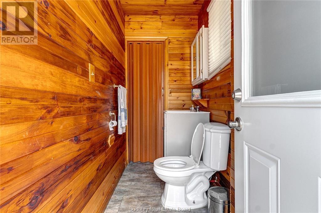 366 Northshore Road - 34