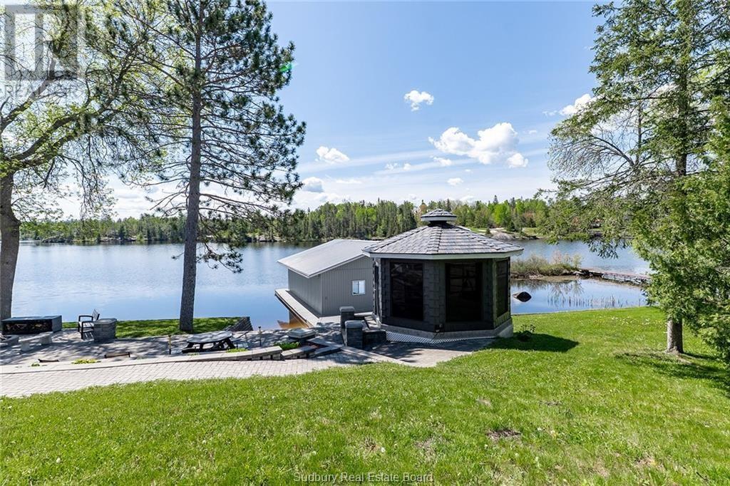 366 Northshore Road - 37