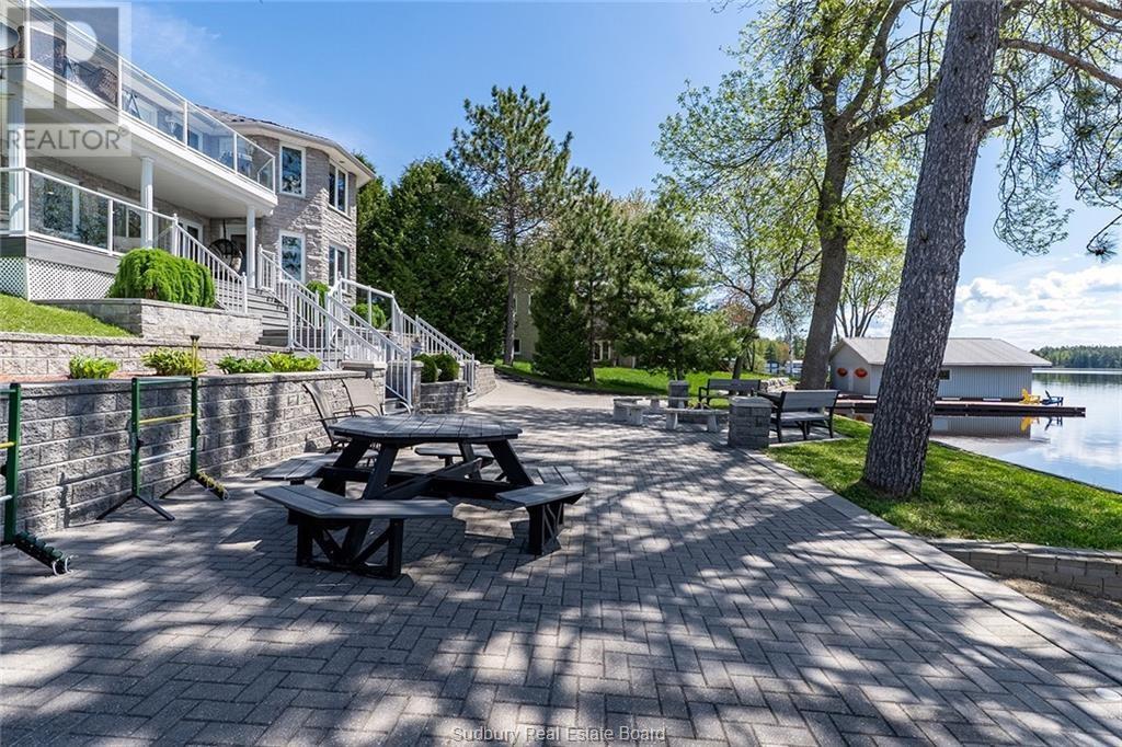 366 Northshore Road - 41