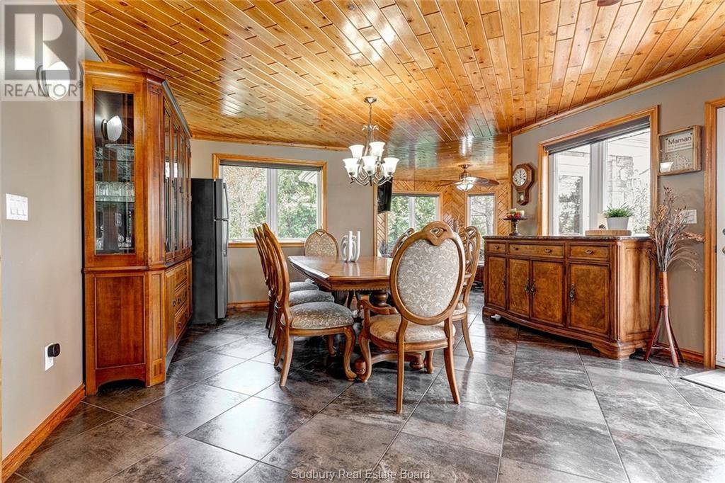 366 Northshore Road - 8