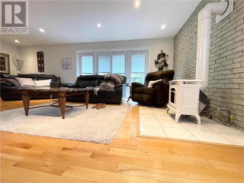 13 Lancaster Drive - 37