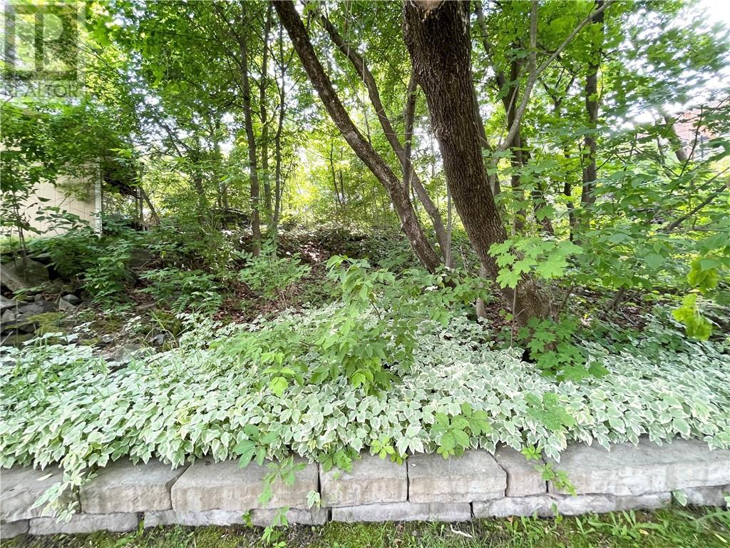 13 Lancaster Drive - 60