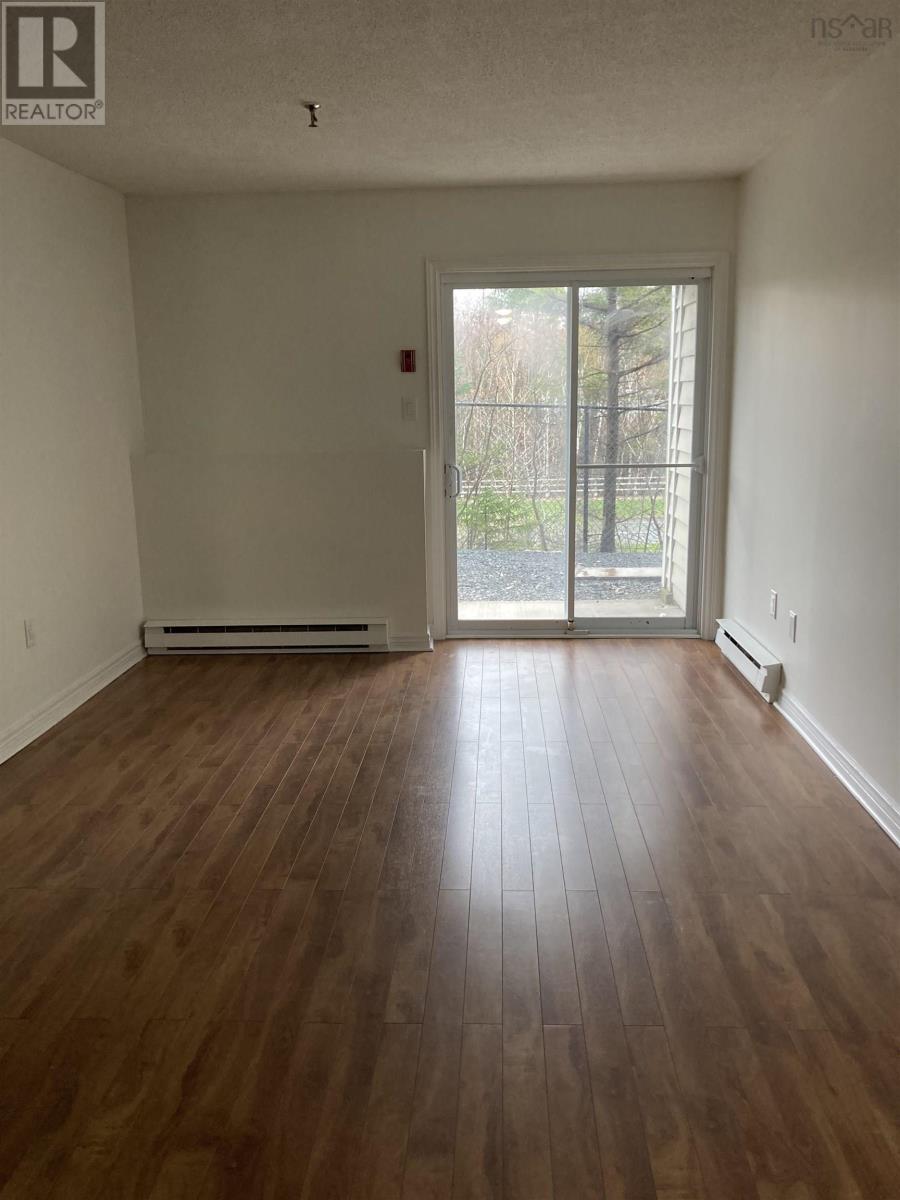 #103 15 Langbrae Drive - 16