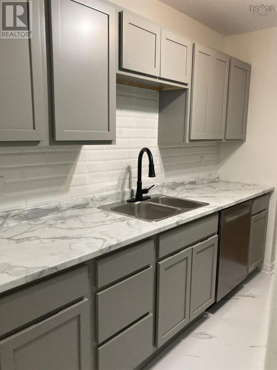 #103 15 Langbrae Drive - 2