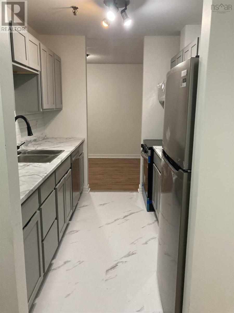 #103 15 Langbrae Drive - 5