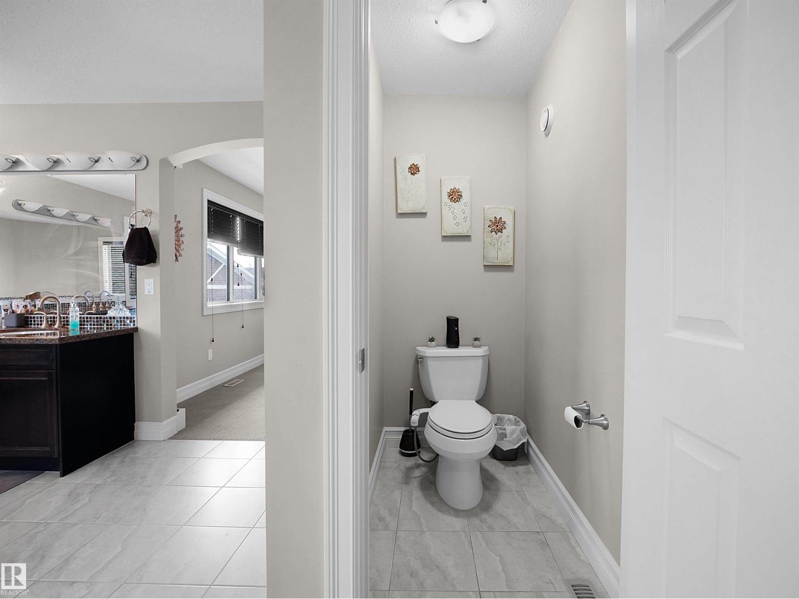 2422 WARRY PL SW - 34
