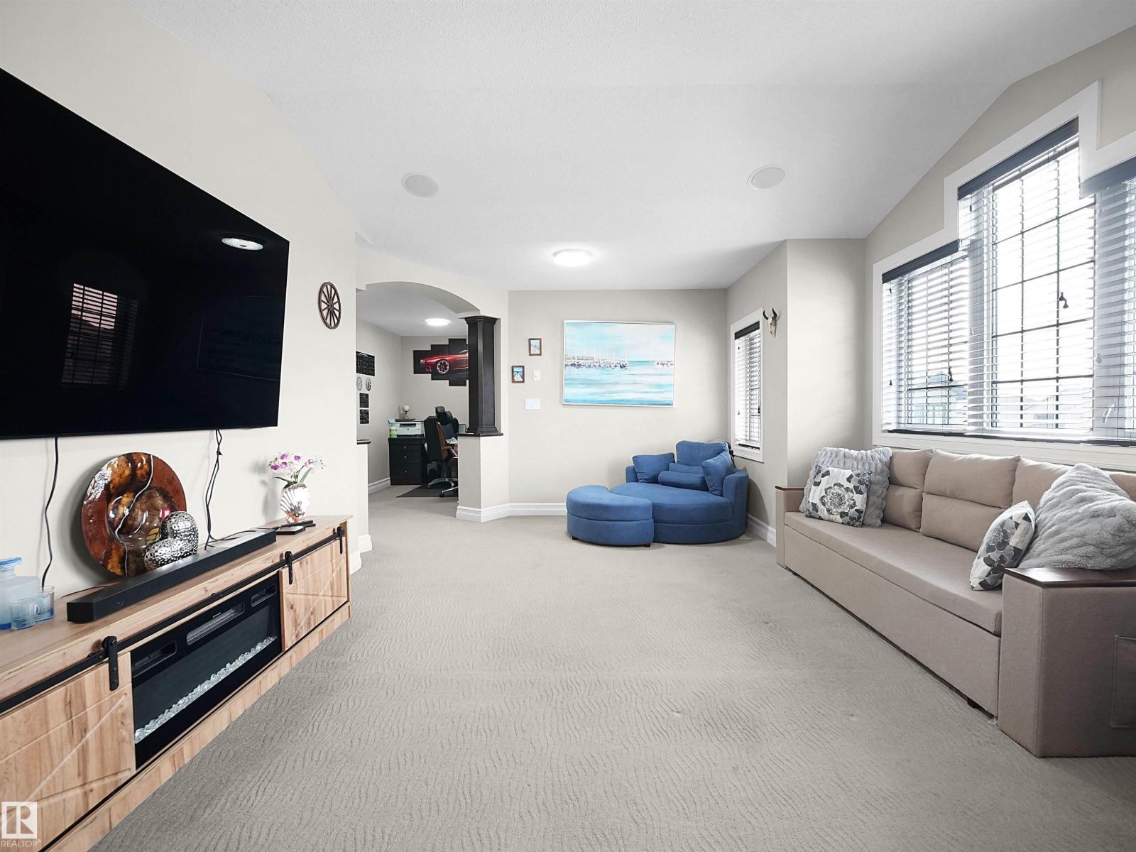 2422 WARRY PL SW - 44