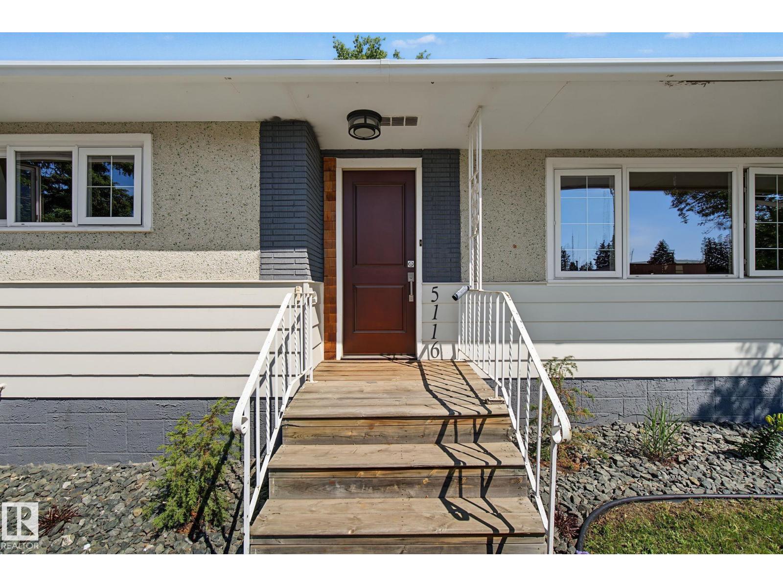 5116 49 AV - photo 2