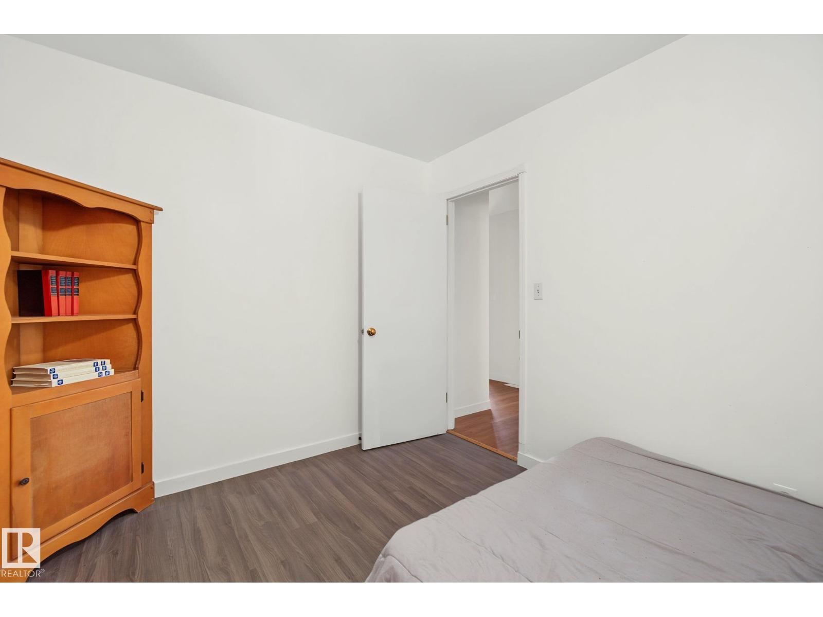5116 49 AV — photo 22